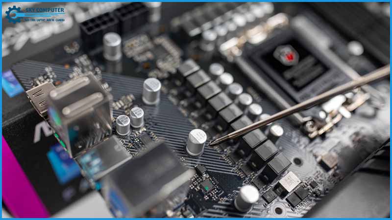 Mainboard-bi-chap-dien-co-sua-duoc-khong-1