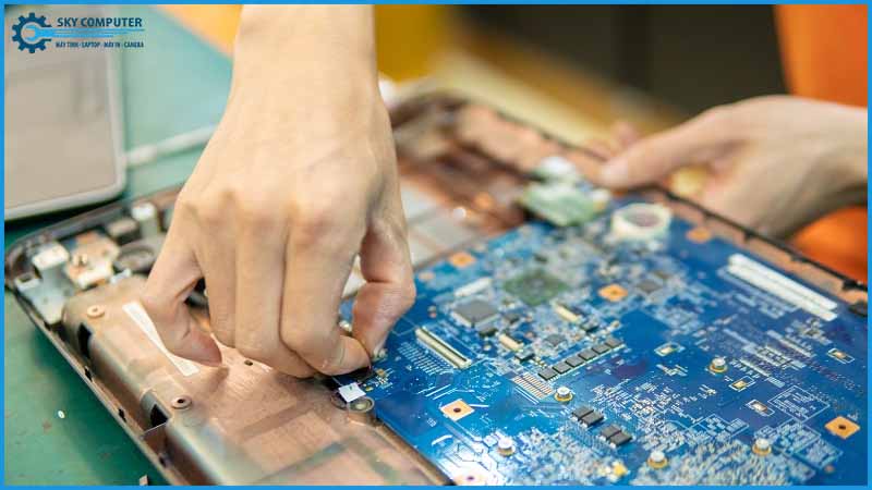 Sua-mainboard-may-tinh-bi-mat-nguon-co-ton-kem-khong-1