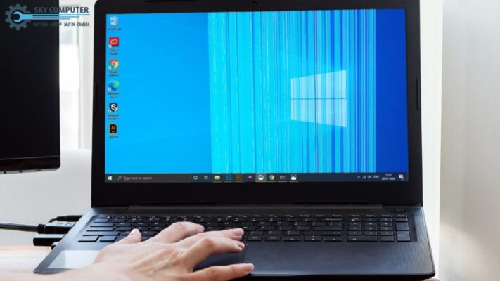 Màn hình laptop bị sọc ngang dọc