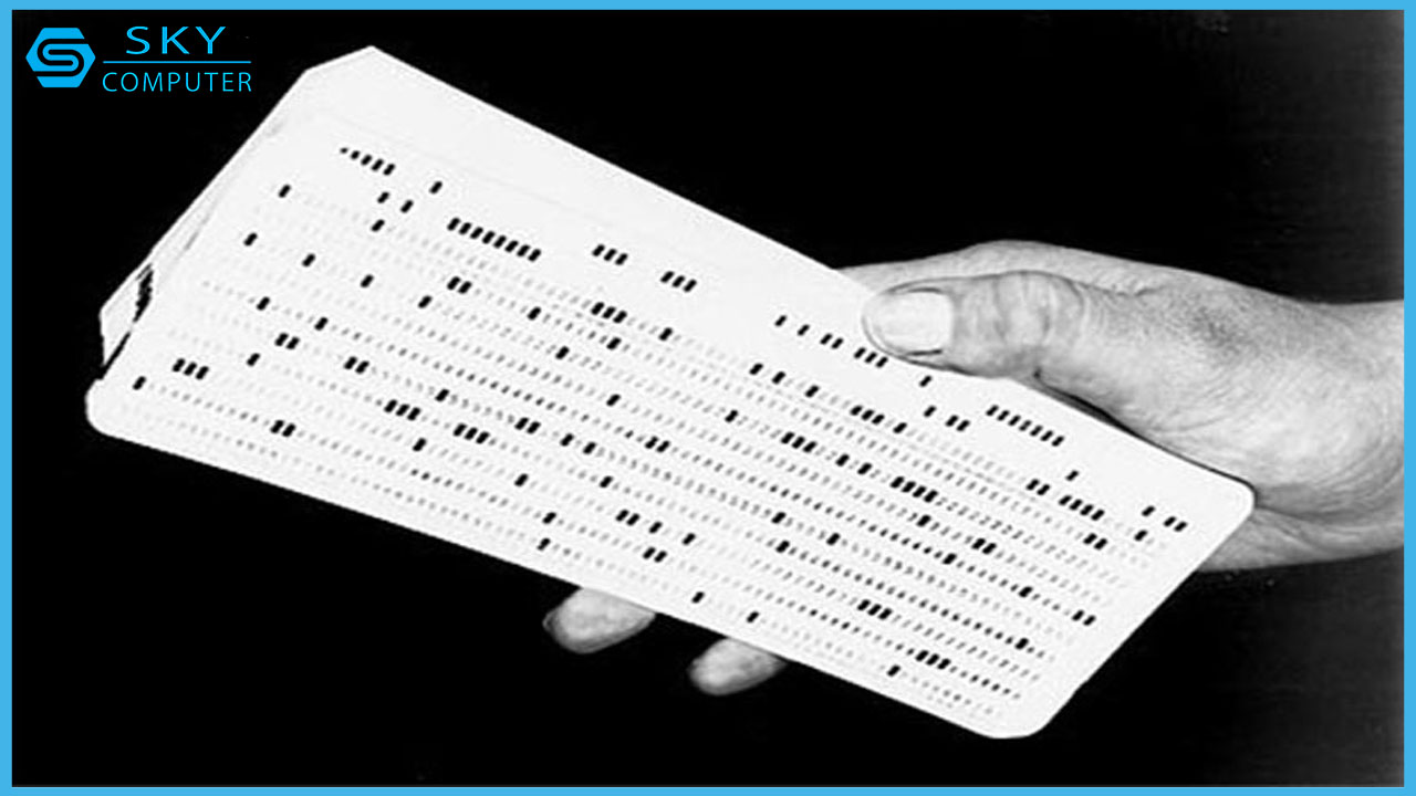 theo-dong-lich-su-cua-o-cung-tu-mot-chiec-bia-duc-lo-den-ssd-cua-hien-tai