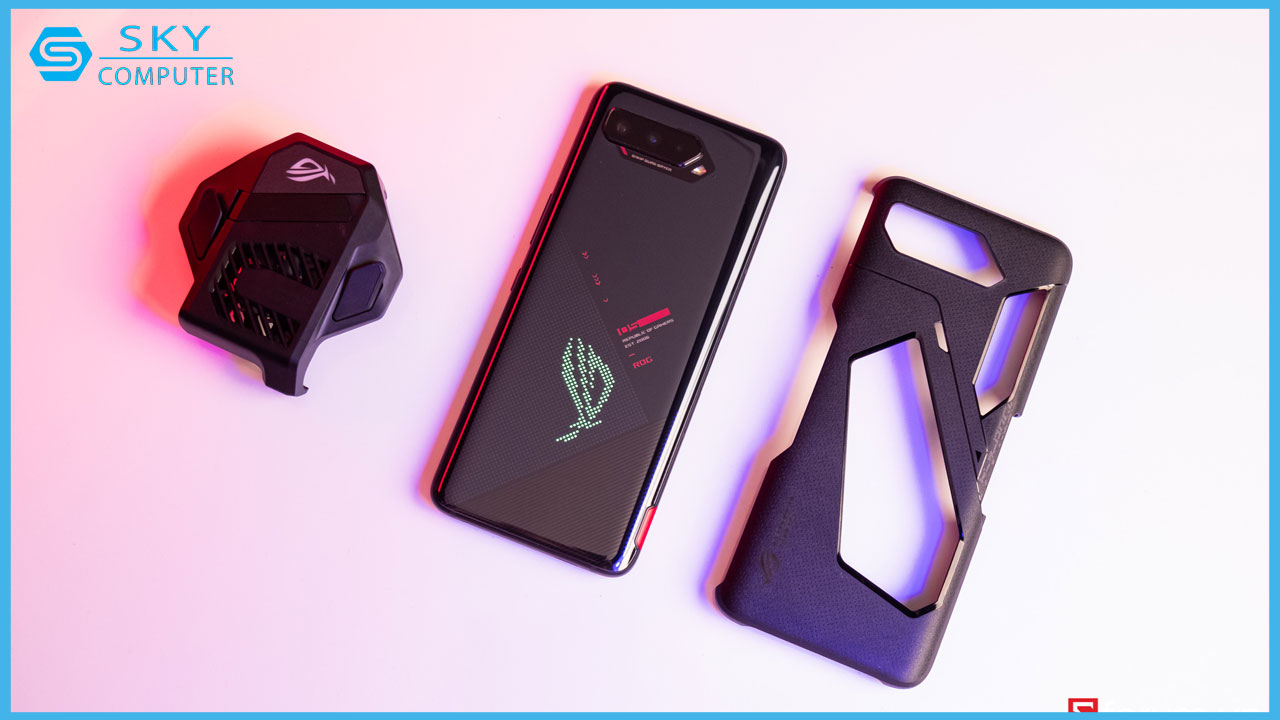 rog-phone-5s-la-thiet-bi-thi-dau-chinh-thuc-cua-giai-dau-free-fire-yomost-vfl-spring-2022-2