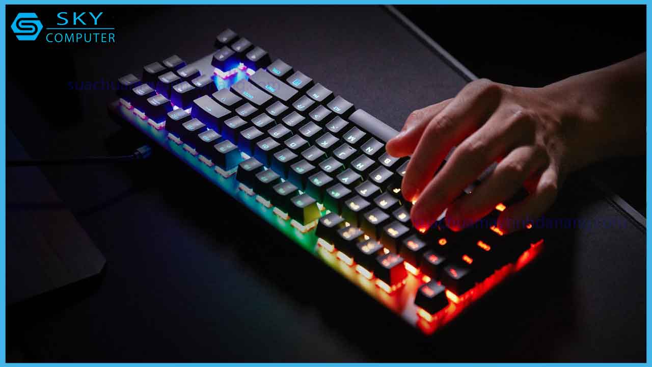 cach-bat-den-ban-phim-co-trong-2s-ma-khong-phai-ai-cung-biet