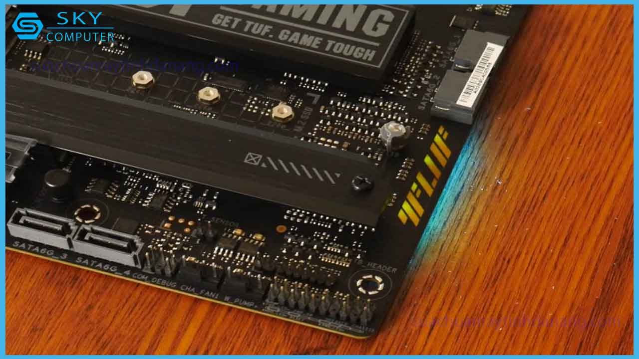 danh-gia-mainboard-asus-tuf-gaming-x670e-plus-wifi-2