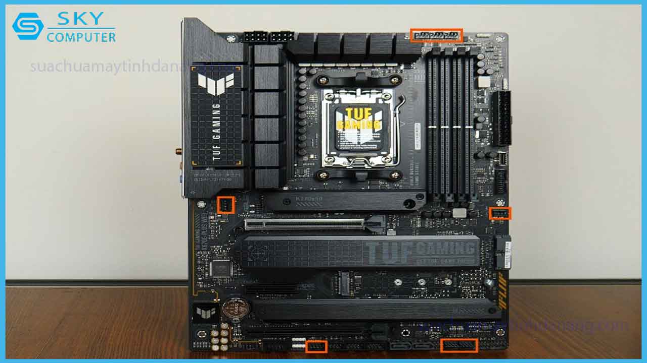 danh-gia-mainboard-asus-tuf-gaming-x670e-plus-wifi-6