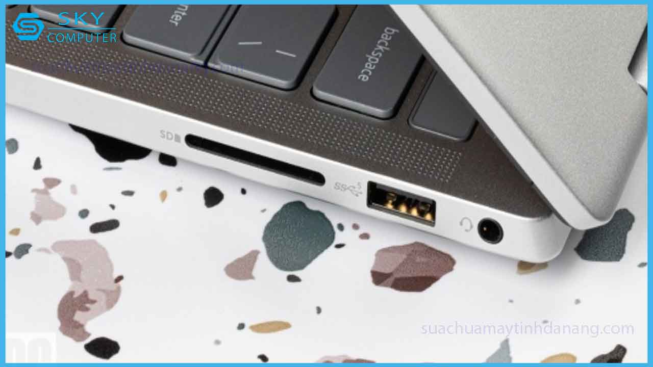 dell-inspiron-14-2-in-1-7435-laptop-van-phong-gia-re-4