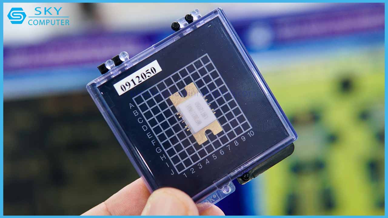 intel-du-kien-san-xuat-chip-chua-1-000-ty-bong-ban-dan-0.jpg