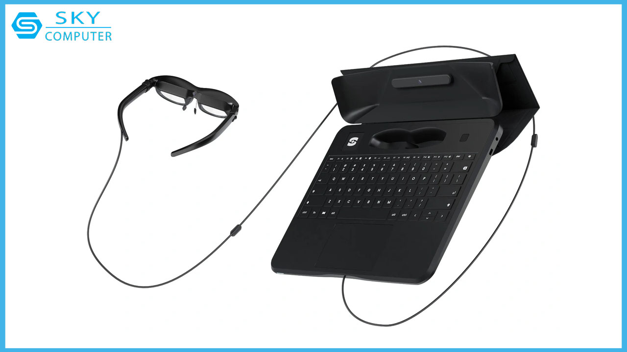 laptop-khong-man-hinh-dau-tien-tren-the-gioi-chinh-thuc-lo-dien-3