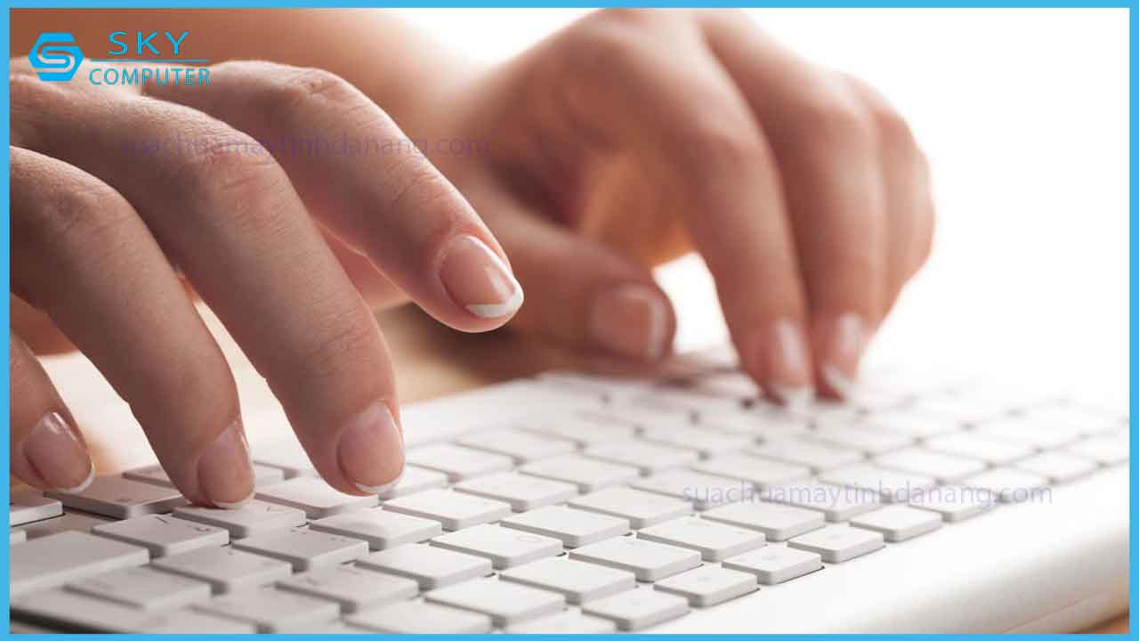 luyen-tap-go-10-ngon-ngay-hom-nay-de-tang-toc-do-danh-may-va-loai-bo-thoi-quen-xau