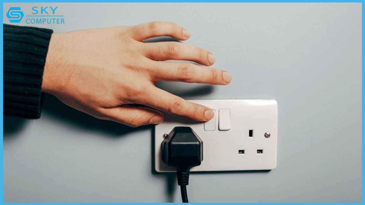 man-hinh-bi-am-tren-may-tinh-cach-khac-phuc-hieu-qua