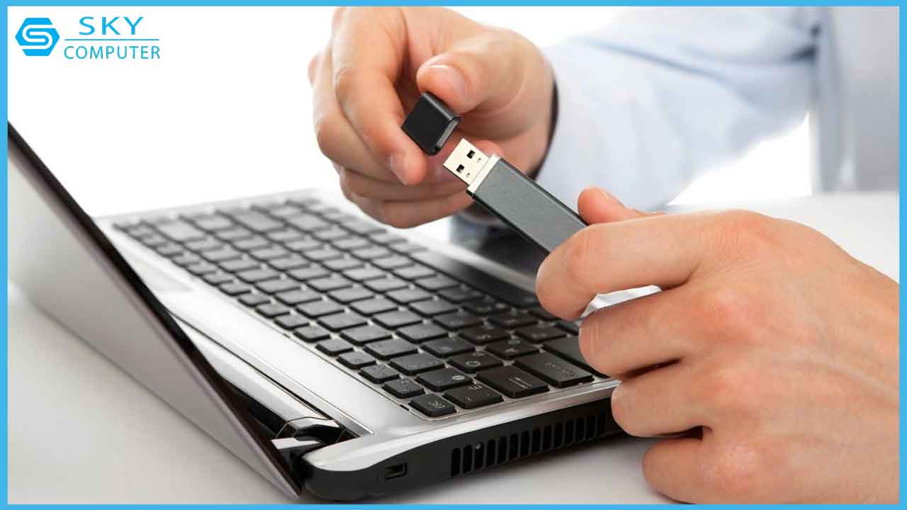 may-tinh-bat-khong-len-nguon-nguyen-nhan-cach-xu-ly-nhanh