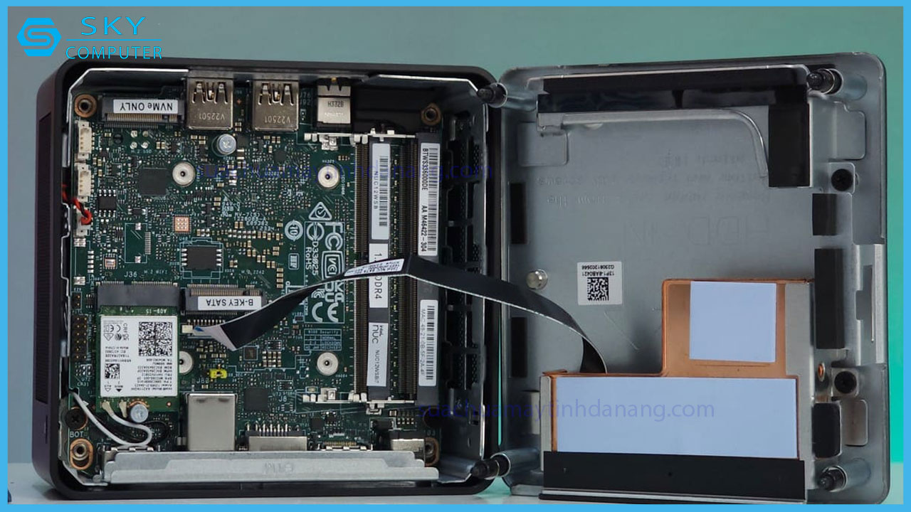 review-asus-nuc-12-pro-nuc12wshi7-4