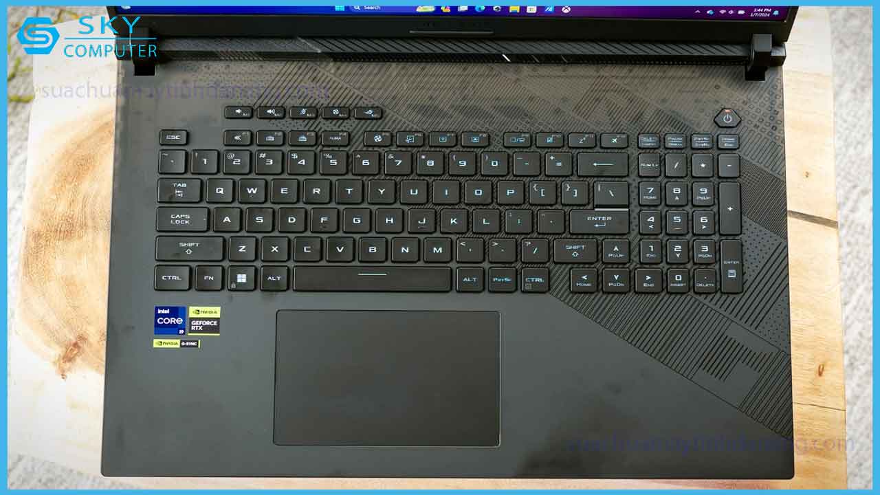 review-asus-rog-strix-scar-18-2024-laptop-gaming-tot-nhat-4