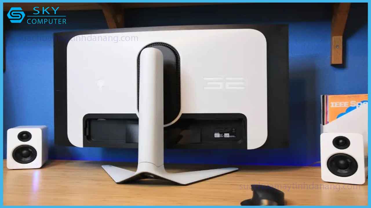 review-man-hinh-alienware-aw3225qf-oled-4k-gia-re-2