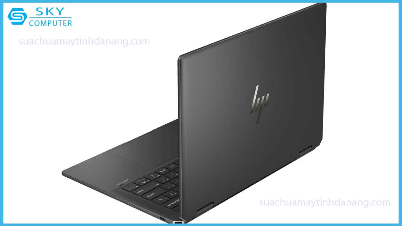 so-sanh-hp-spectre-x360-14-2024-vs-macbook-pro-m3-14-2023-1