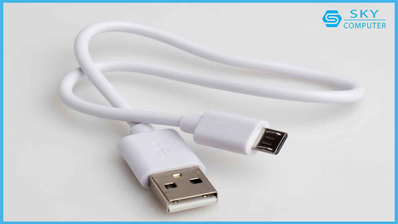 sua-chua-cong-ket-noi-may-tinh-usb-type-a_3