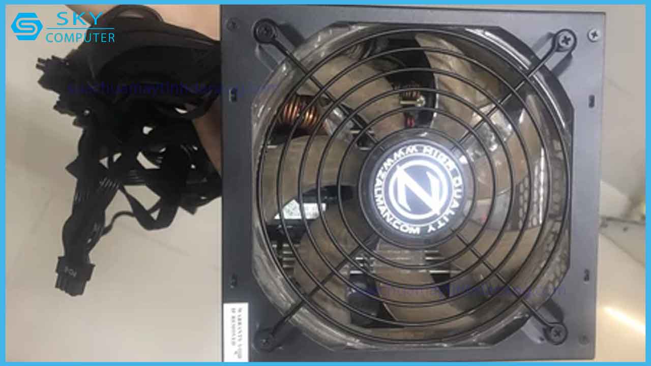 sua-chua-nguon-may-tinh-zalman-zm700-hp