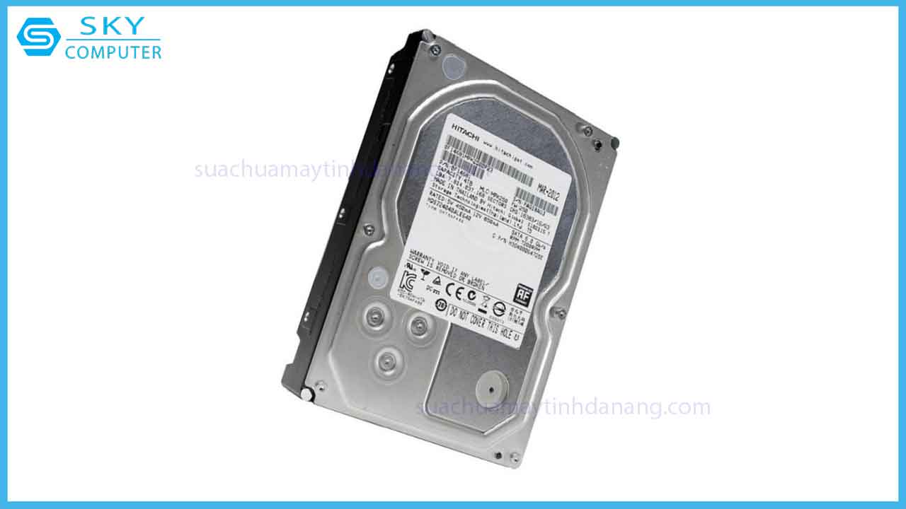 sua-chua-o-cung-hitachi-deskstar-2tb-hds722020ala330-3