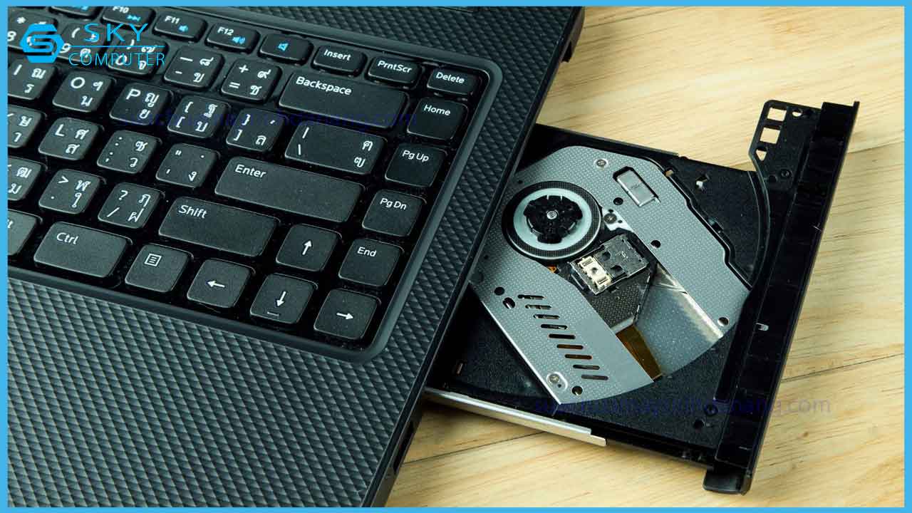 tim-hieu-cach-mo-o-dia-laptop-mot-cach-don-gian-va-de-dang