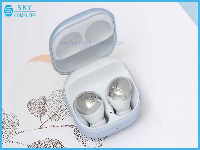 top-10-tai-nghe-bluetooth-khong-day-duoc-ua-chuong-nhat-hien-nay-6