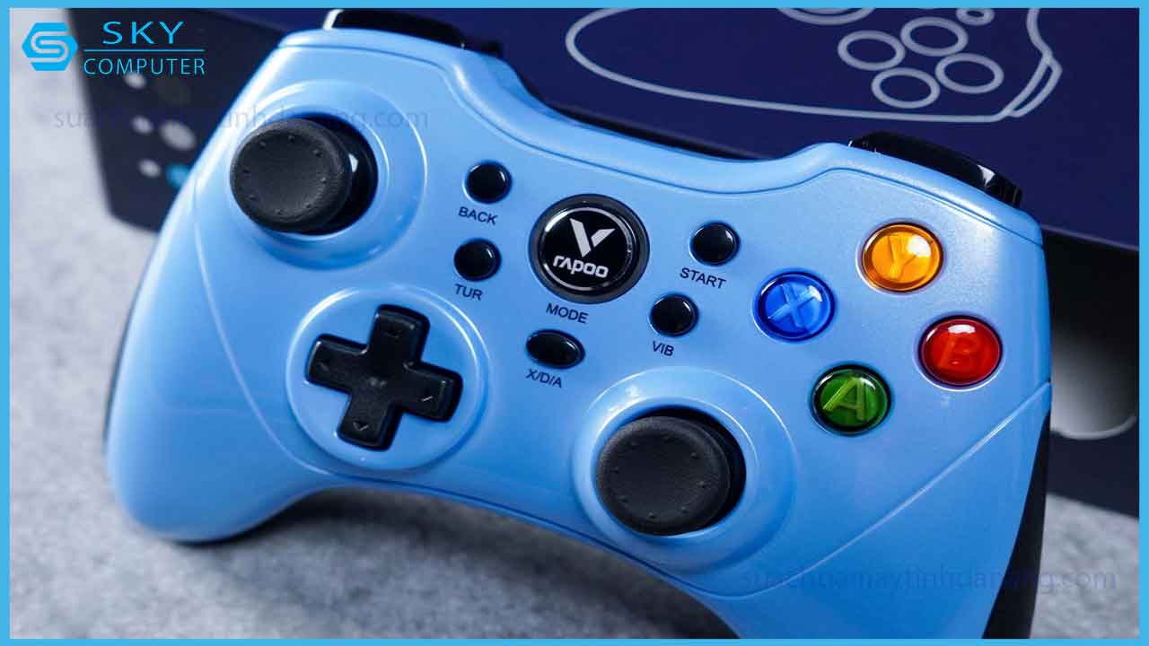 top-4-tay-cam-choi-game-pc-tot-nhat-trong-tam-gia-nam-2024-4