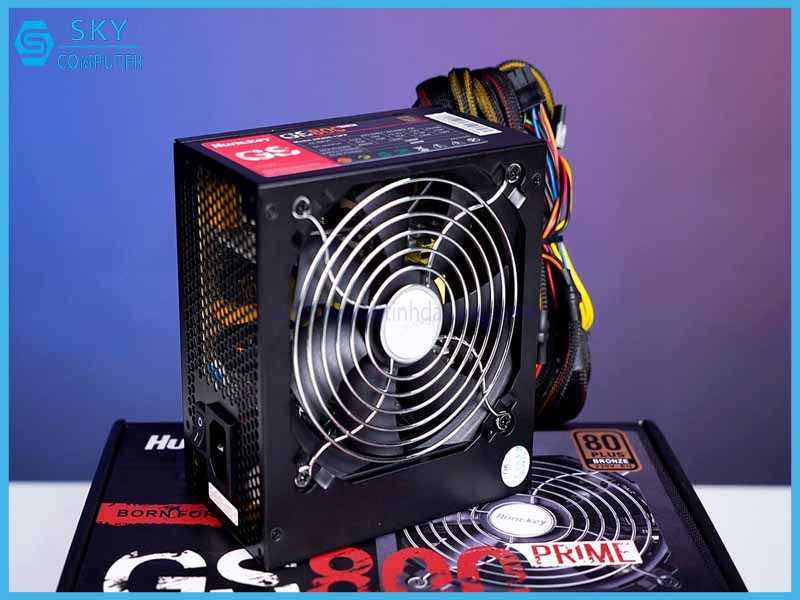 tren-tay-bo-doi-huntkey-gs-700-prime-va-gs-800-prime-sinh-ra-danh-cho-game-thu