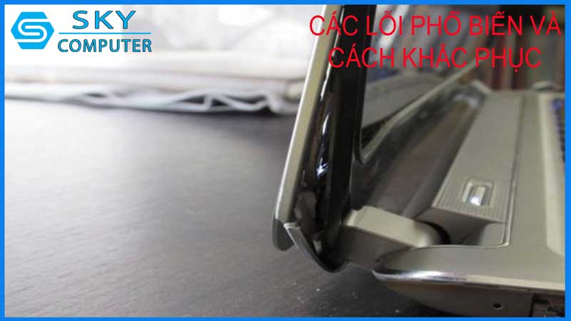 sua-chua-vo-laptop-dell-inspiron-3480-2