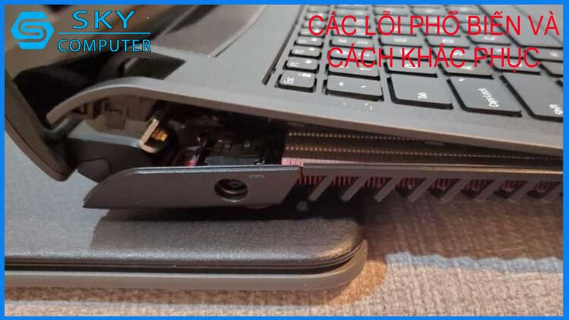 sua-chua-vo-laptop-dell-inspiron-3520-2