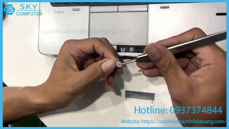 sua-chua-touchpad-laptop-dell-g5-15-5700-1