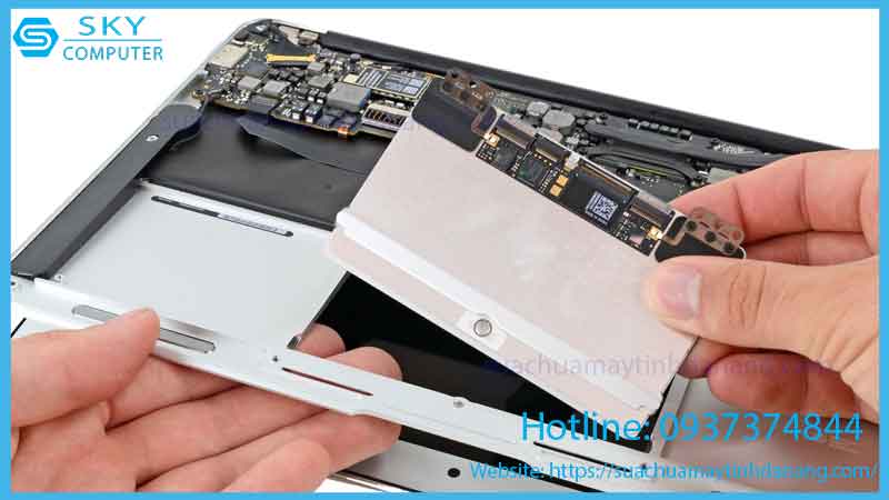 sua-chua-touchpad-laptop-dell-latitude-9420-1