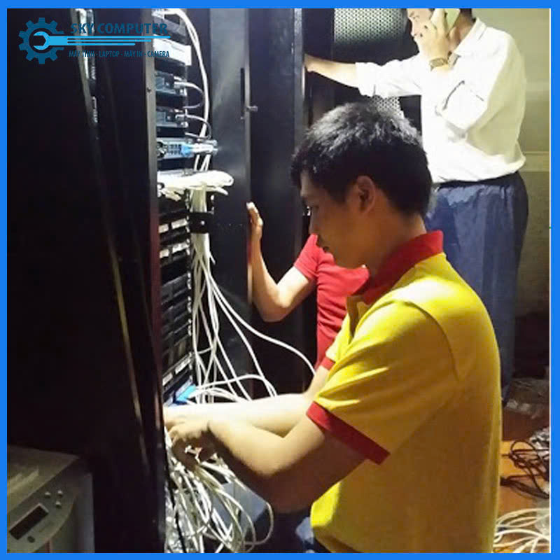 Dich-vu-thi-cong-lap-đat-he-thong-mang-tai-sieu-thi-Đa-Nang.1 Dich-vu-thi-cong-lap-đat-he-thong-mang-tai-sieu-thi-Đa-Nang.