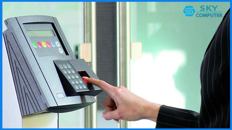 dich-vu-thi-cong-lap-dat-he-thong-may-cham-cong-idteck