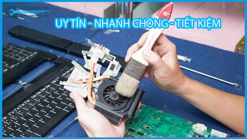 dich-vu-ve-sinh-may-tinh-ban-pc-dell-lay-ngay-1