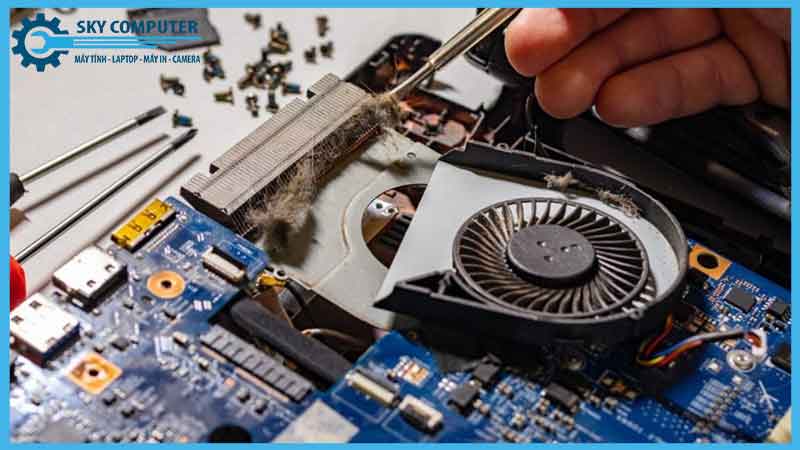 sua-quat-tan-nhiet-laptop-dell-precision-7510-2