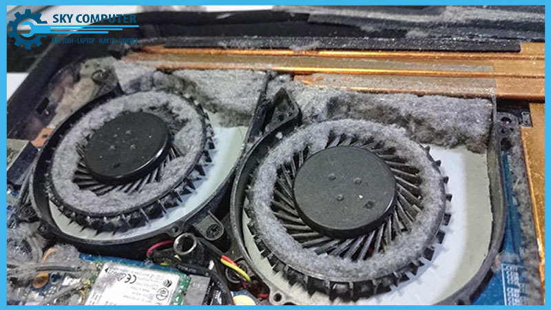 sua-quat-tan-nhiet-laptop-lenovo-x1-carbon-gen-4-1