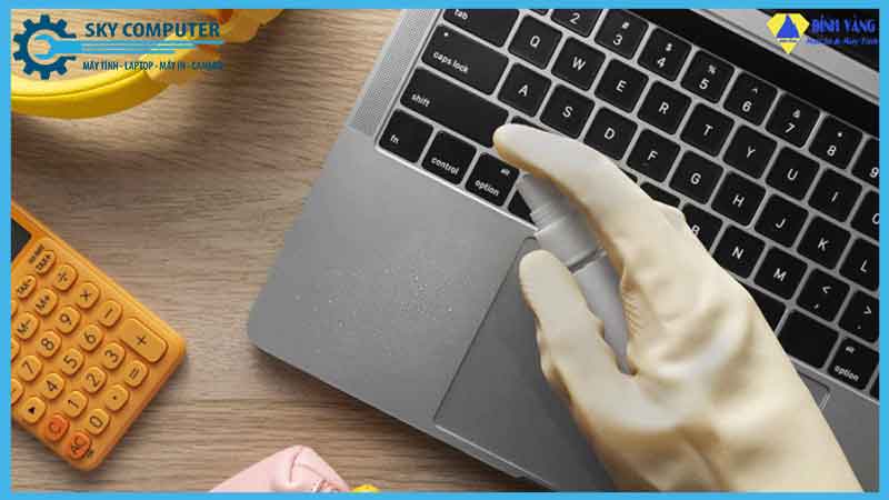 ve-sinh-laptop-xiaomi-3