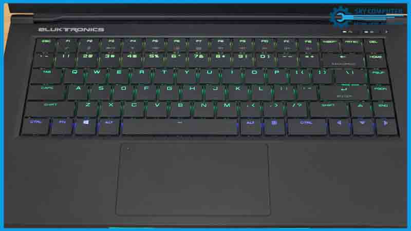 dich-vu-thay-ban-phim-laptop-eluktronics-1