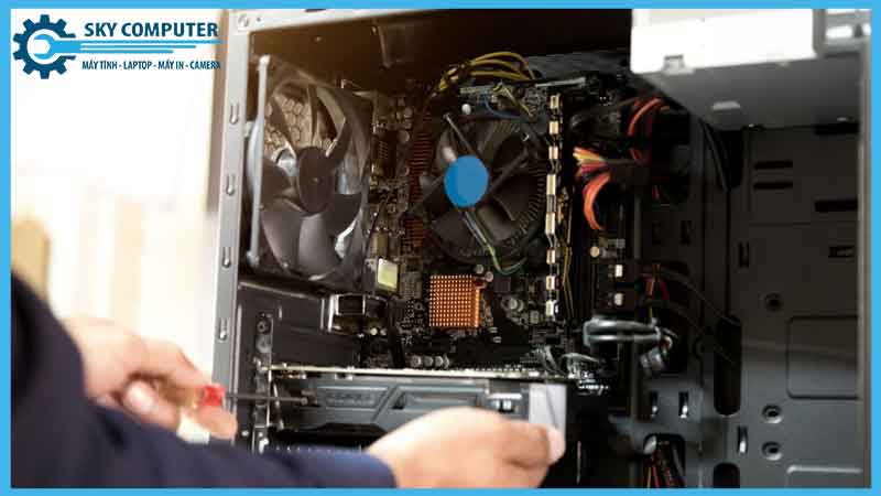 7-ly-do-ban-nen-su-dung-dich-vu-sua-vo-case-pc-chuyen-nghiep